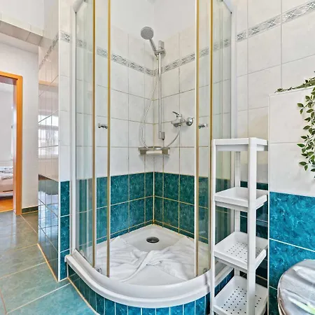 With Balcony Apartment Apolda