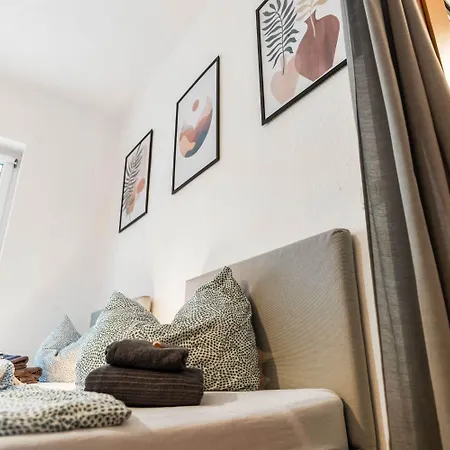 With Balcony Apartment Apolda