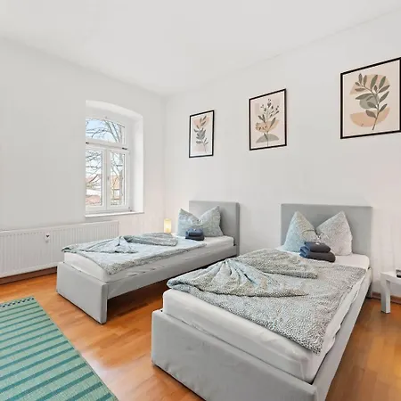 Apartment With Balcony Apolda